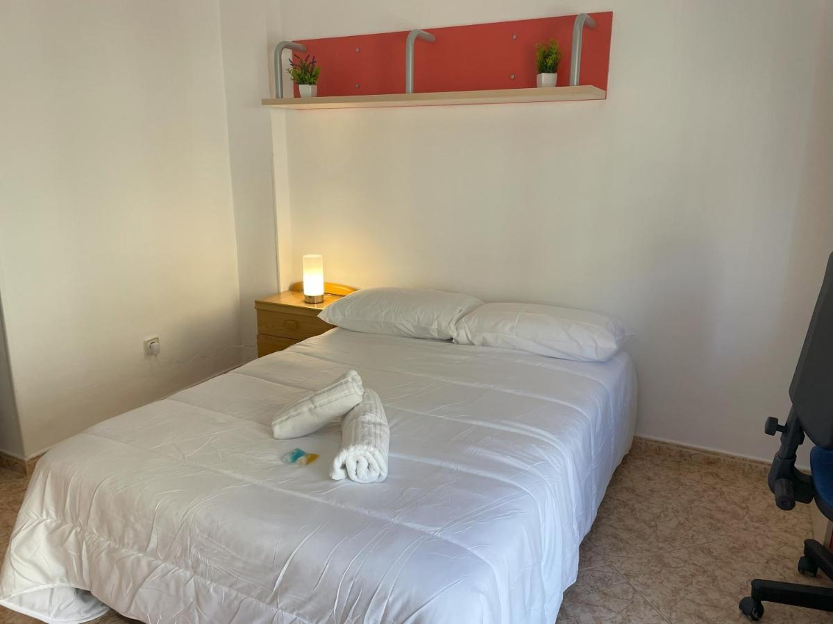 Piso Compartido Delyrent, Safa Hotel เฮน ภายนอก รูปภาพ