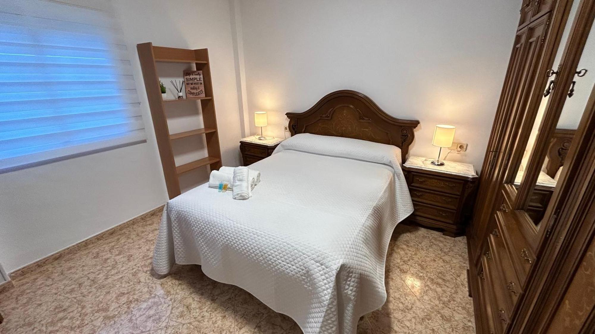 Piso Compartido Delyrent, Safa Hotel เฮน ภายนอก รูปภาพ